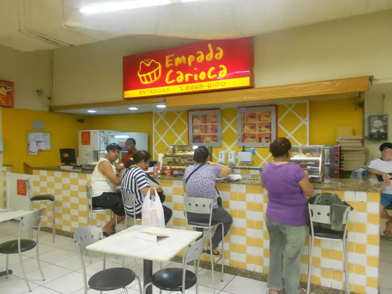 Empanada de Río con pollo y hierbas