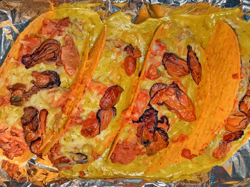 Salsa de aguacate, tomate y limón verde